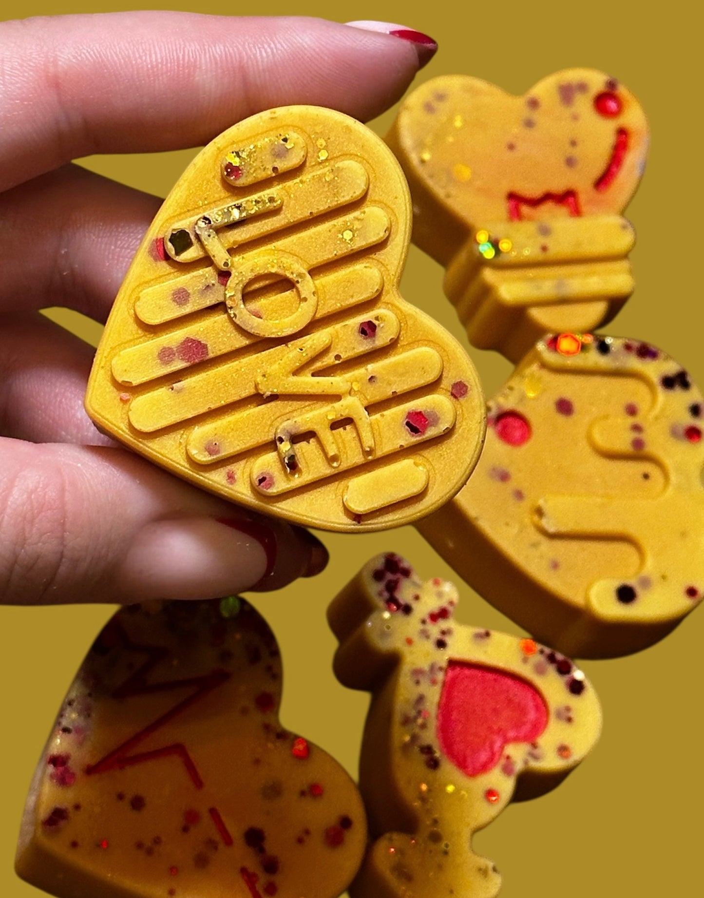 Temptation – Large Gold Heart Wax Melt