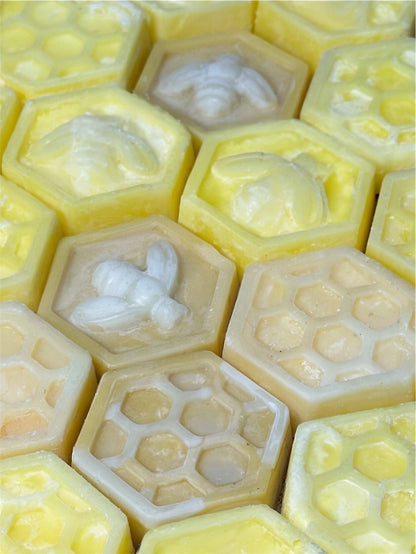 Cosy Bee & Honeycomb Wax Melts | Warm Scented Melts
