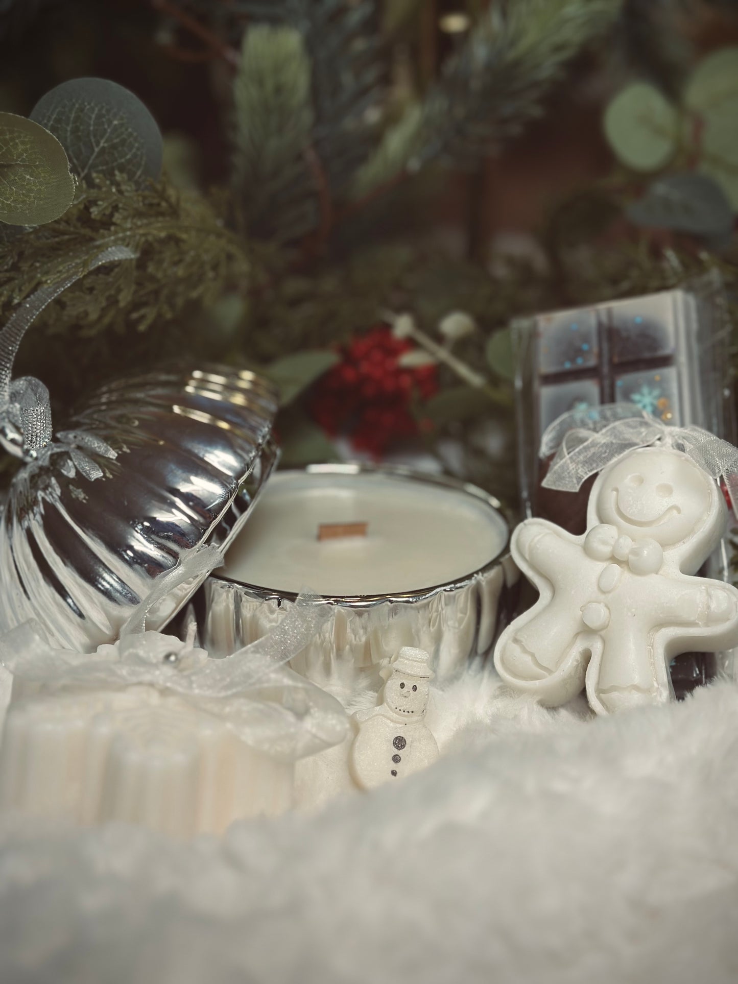 Twinkle Bauble Candle – Silver | Festive Soy Wax Candle (200g)