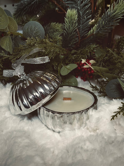Twinkle Bauble Candle – Silver | Festive Soy Wax Candle (200g)