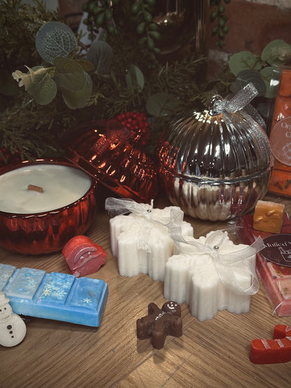 ❄️ Snowflake Pillar Candle, Rapeseed & Coconut Wax