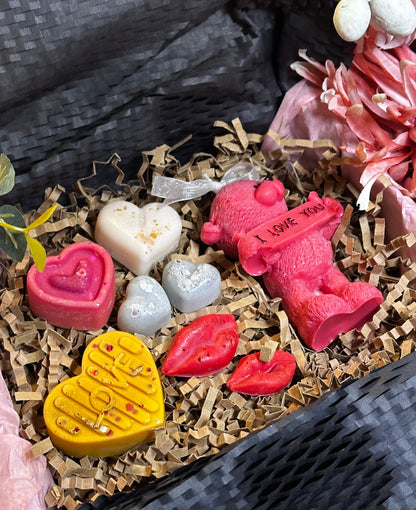 Valentine’s Bear Candle & Wax Melt Gift Set