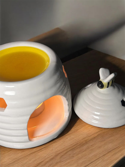 🐝 The Beehive Melt Box – Warm & Cosy Edition 🕯️