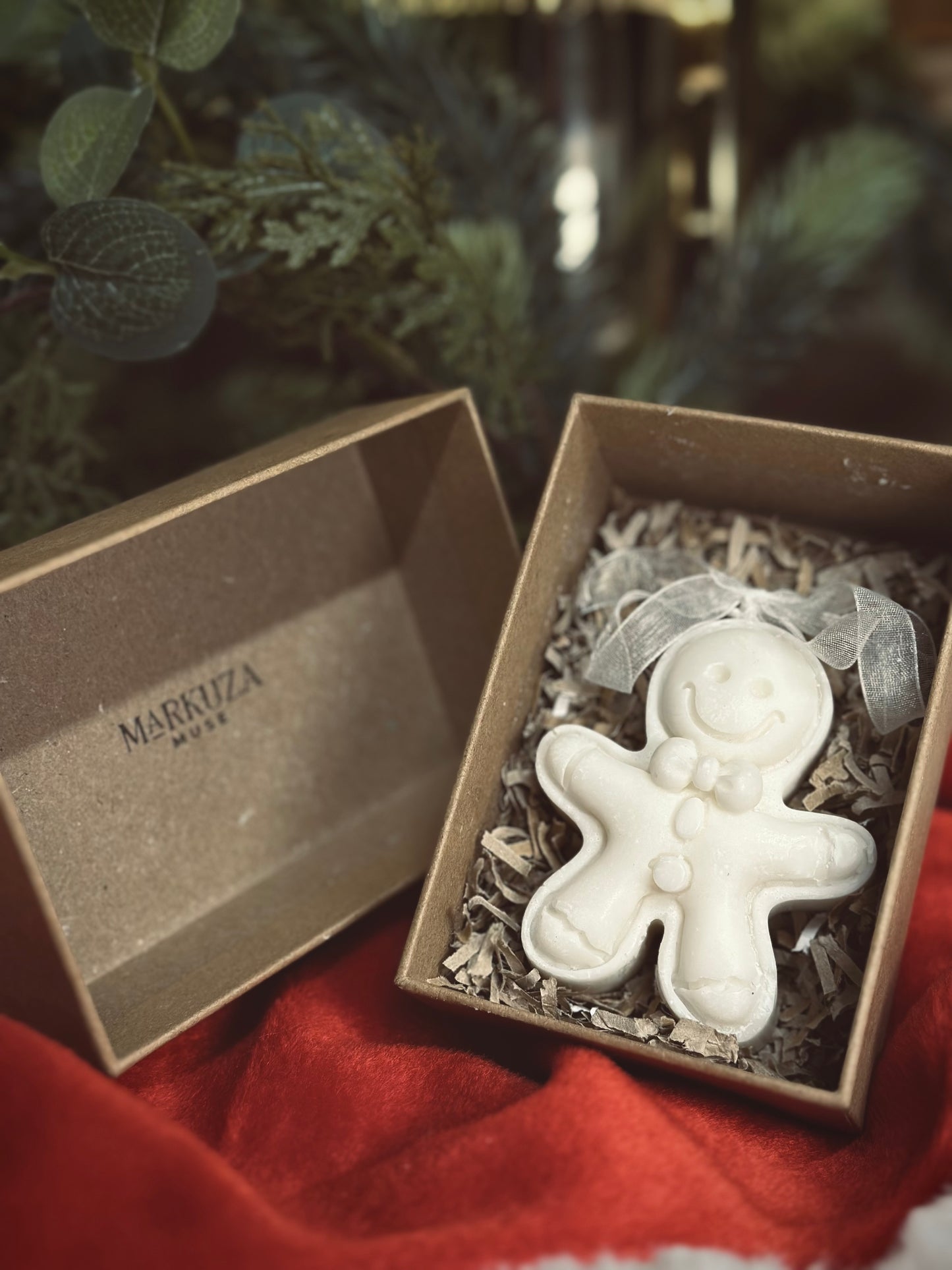 🍪 Little Gingerbread Man Candle | Unscented Christmas Candle
