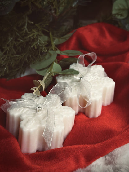 ❄️ Snowflake Pillar Candle, Rapeseed & Coconut Wax