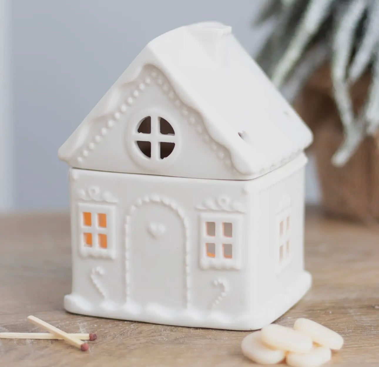 🍪 The Gingerbread House Wax Melter 🕯️