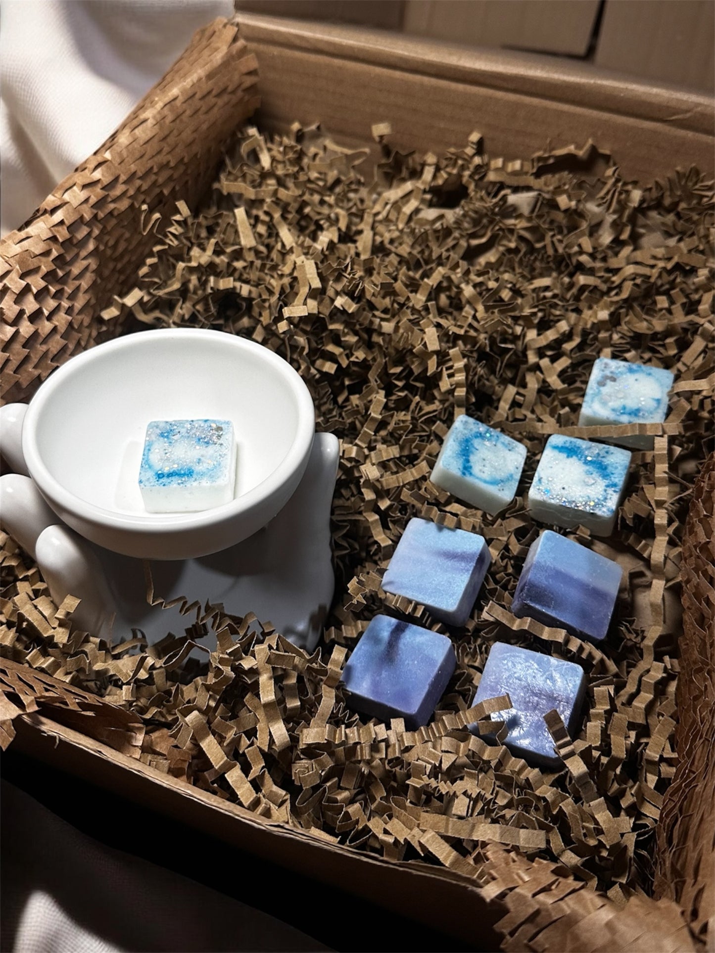 🫧 The Pure Touch Melt Box – Fresh & Clean Edition ✨